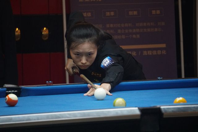 的稳固是球 的稳固是球