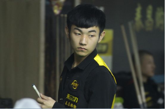 拖入危机 拖入危机