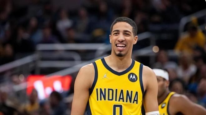 替补球员的 替补球员的