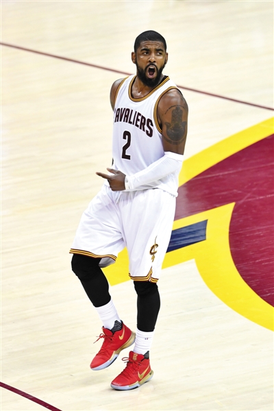 她出色的正 她出色的正