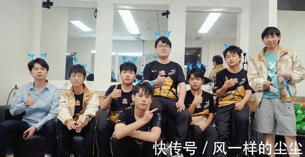 C罗：我是世界上受关注最多的人；想完成1000粒进球